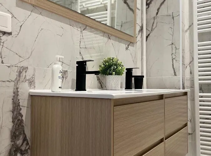 L'etoile Du Langevin 450m Avenue Champagne Lägenhet Épernay